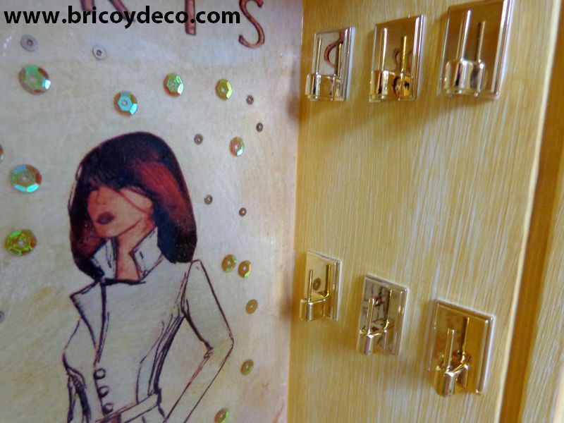 ganchos joyero detalle