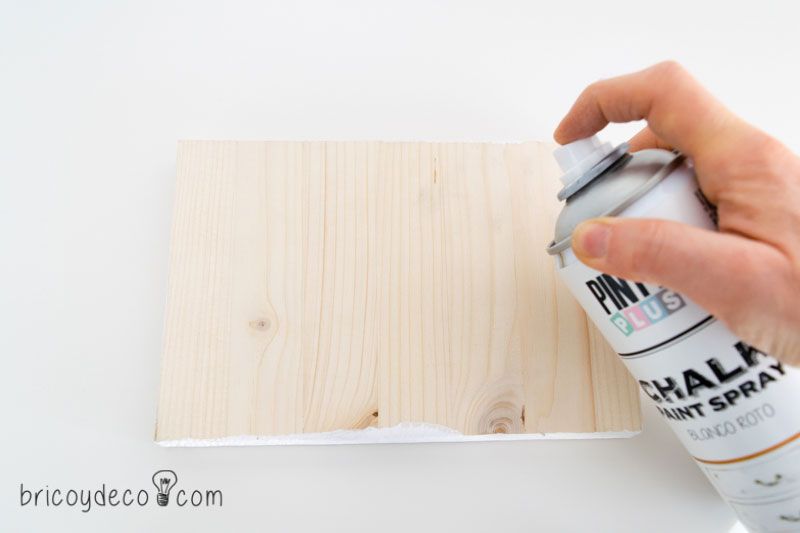 hacer un cuadro con rosas de papel