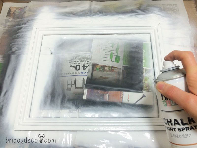 cómo hacer un cuadro con rosas de papel