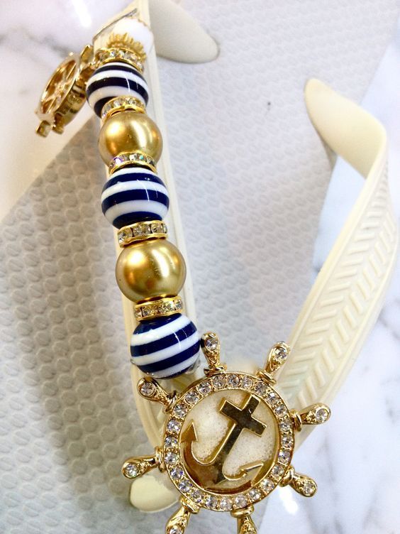 personalizar las chanclas con abalorios