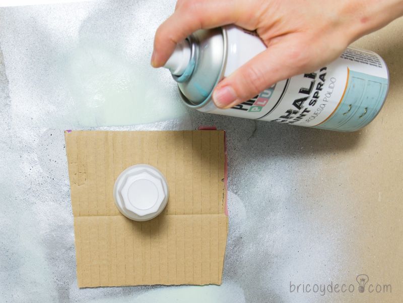 reciclar vidrio con pintura en spray chalk paint turquesa pálido