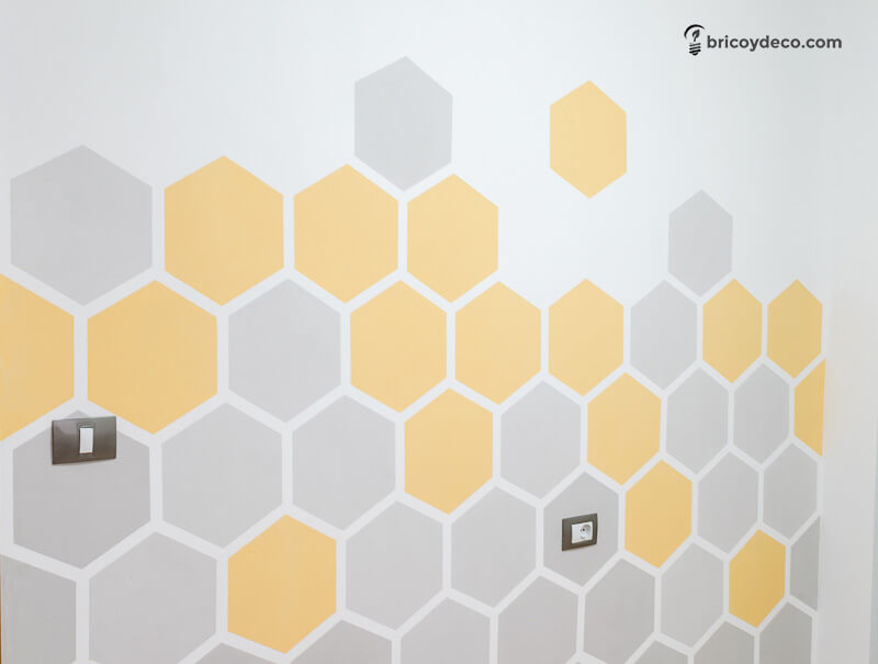 decorar una pared con hexágonos