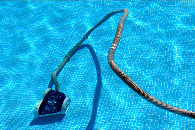 robot limpiafondos de piscina