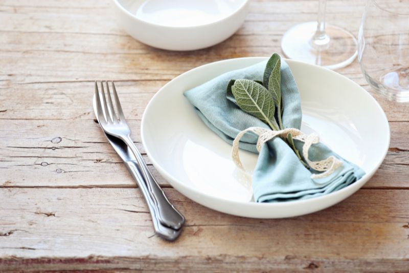 decorar la mesa para una cena importante