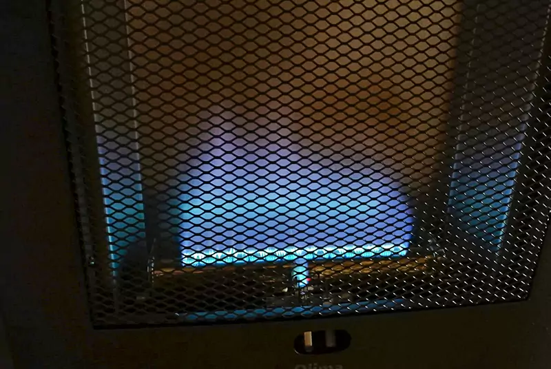 estufa de butano de llama azul