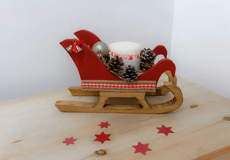 trineo navideño de madera