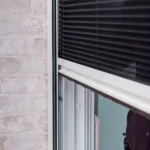 Mosquiteras plisadas: Eficiencia y diseño para cada habitación